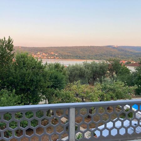Apartman Bianka Krk Town Exterior foto
